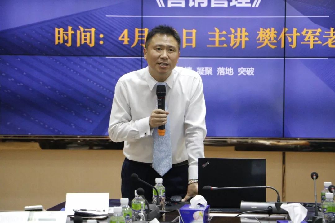 齊心創(chuàng)佳績(jī) 奮進(jìn)新時(shí)代！海天電子二十周年慶典活動(dòng)圓滿落幕 ! !